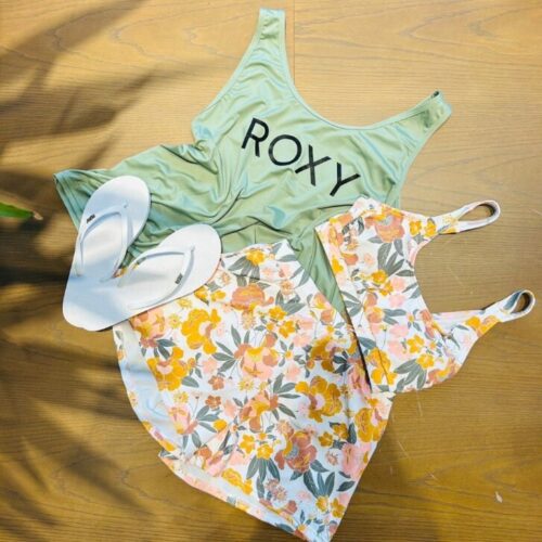 ”お得なSALE開催中”ROXY セット水着販売中！