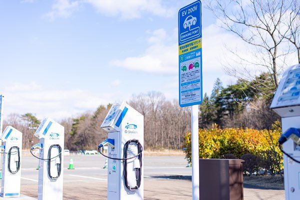 電気自動車用「普通充電器」