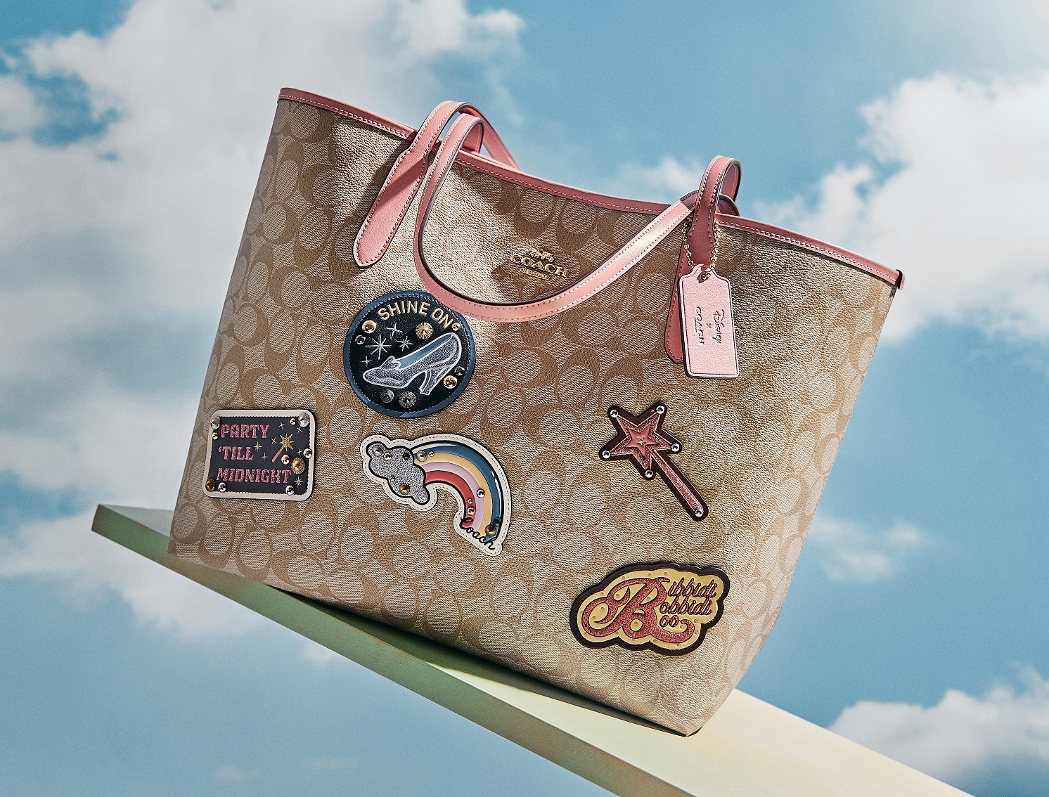 Coach X Disney Princessコレクションのご紹介 コーチ ショップニュース 那須ガーデンアウトレット