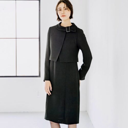 ♥NEW♥デザイナーズブランドブラックフォーマル入荷‼40%OFF‼