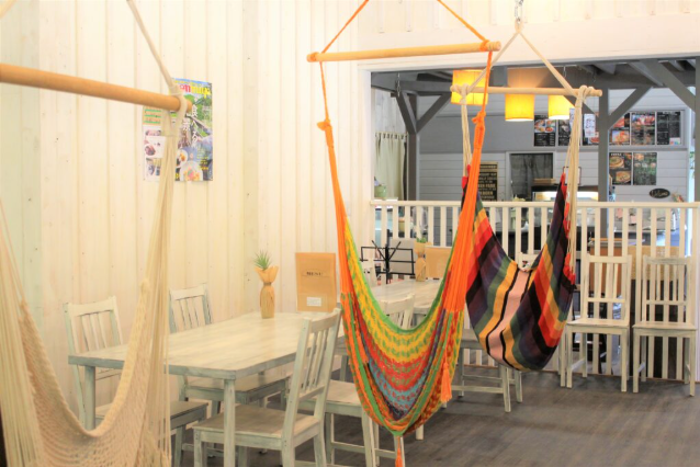ハンモックカフェ　メッツァレイヤ