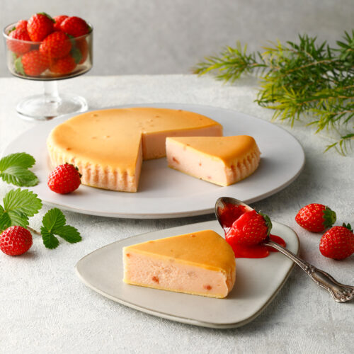 12月17日発売『御用邸ストロベリーチーズケーキ』