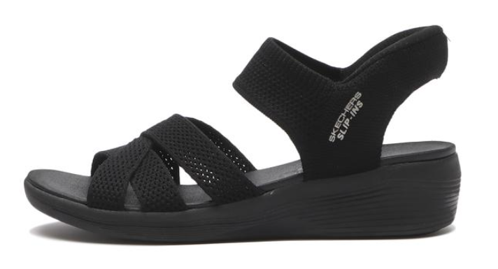 SKECHERS HANDSFREE Slip-ins サンダル入荷しました！